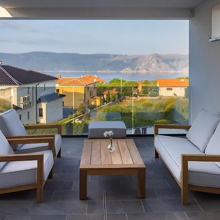 First Middlearth Villa Linardići