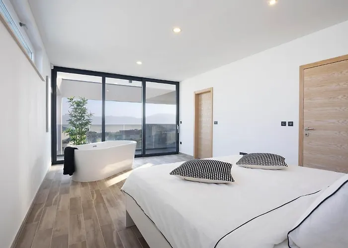 Villa First Middlearth