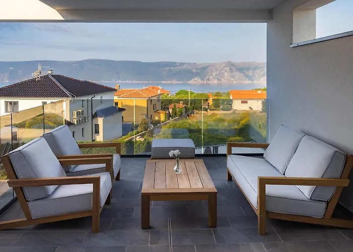 First Middlearth Villa Linardići